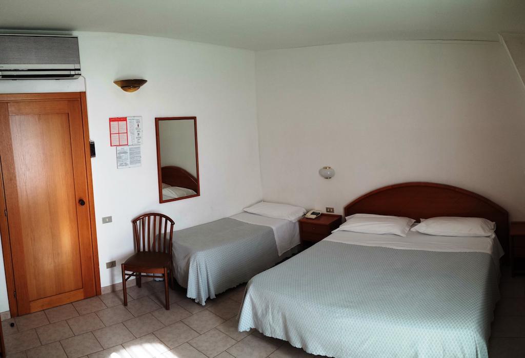 Hotel Eden San Remo Kamer foto